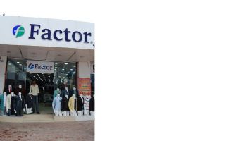 FACTOR, ERKEK GİYİMDE İDDİALI!