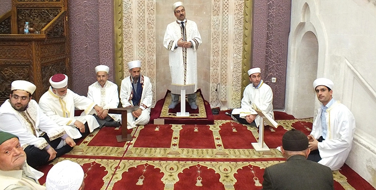 M&Uuml;FT&Uuml;L&Uuml;K, ULU CAMİ&rsquo;DE KANDİL PROGRAMI D&Uuml;ZENLEDİ