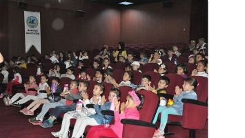 &ldquo;PAPU&Ccedil;&Ecirc;N MİN &Ecirc;N XWEŞİK&rdquo; &Ccedil;OCUKLAR İ&Ccedil;İN OYNANDI