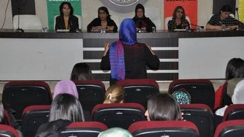 KADINLAR, KENTLERİN İNŞASI İ&Ccedil;İN BİR ARAYA GELDİ