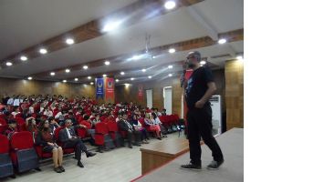 YAZAR EKİNCİ, TED&rsquo;Lİ &Ouml;ĞRENCİLERLE BULUŞTU