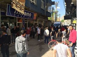 AKRABA KAVGASI : 1&rsquo;İ AĞIR 2 YARALI