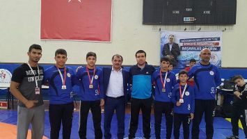 G&Uuml;REŞ&Ccedil;İLERİMİZ, MADALYALARLA D&Ouml;ND&Uuml;