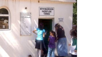 T&Uuml;RBE ZİYARETLERİNE 5 BİN KİŞİ KATILDI