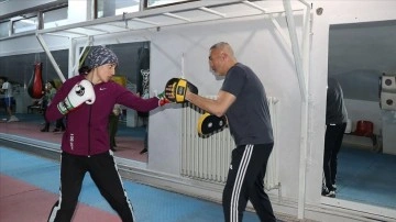 17 yaşındaki Emine Kılın&ccedil; Boksta Başarılarını Ardı Ardına Sıralıyor