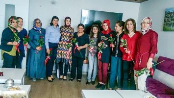 BEM BİR SEN, ANNELER G&Uuml;N&Uuml;N&Uuml; KUTLADI