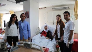 MEDİCAL PARK&rsquo;TAN ANNELERE JEST