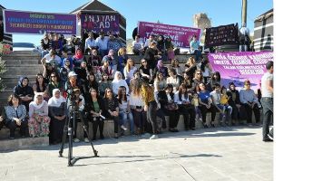 KADINLAR HASANKEYF&rsquo;TE K&Uuml;RS&Uuml; KURDU