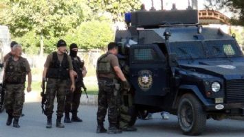 Batman&#39;da IŞİD Operasyonu: 3 Gözaltı