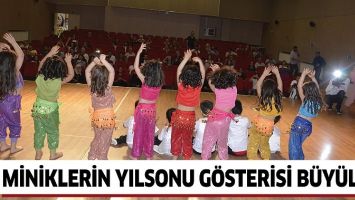 MİNİKLERİN YILSONU G&Ouml;STERİSİ B&Uuml;Y&Uuml;LEDİ