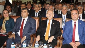 CHP&rsquo;Lİ BAŞKANLAR VAN&rsquo;DA TOPLANDI