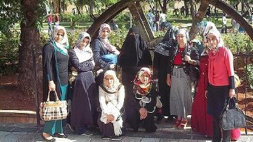 SASONLU KADINLAR ŞANLIURFA'YI GEZDİ