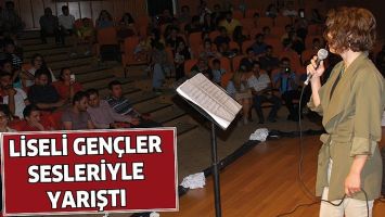 LİSELİ GEN&Ccedil;LER SESLERİYLE YARIŞTI