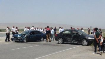 TRAFİK KAZASI: 10 YARALI