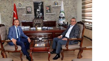 YENİ VALİ, ARDAHAN&rsquo;DA VEDA TURLARINDA