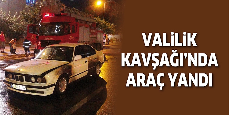 VALİLİK KAVŞAĞI&rsquo;NDA ARA&Ccedil; YANDI