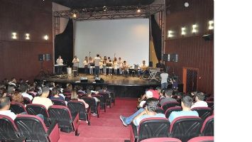 T&Uuml;RK&Uuml;LERİN DİLİ İ&Ccedil;İN SAHNE ALDILAR