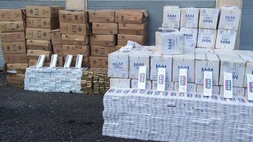 400 BİN TL&rsquo;LİK KA&Ccedil;AK SİGARA ELE GE&Ccedil;İRİLDİ