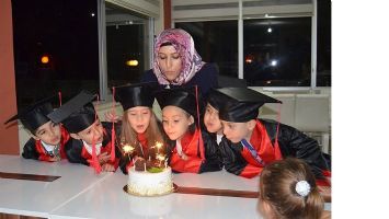 SASON&rsquo;DA MİNİKLER İFTARLA VEDA ETTİ