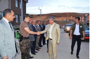 VALİ, &Ouml;ZEL HAREK&Acirc;TCILARLA İFTARDA BULUŞTU