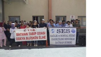 SAĞLIK&Ccedil;ILAR, BAŞBAKANI ELEŞTİRDİ!