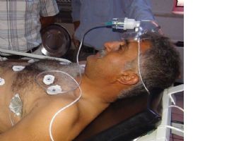 G&Ouml;ĞS&Uuml;NDE &Ccedil;İVİYLE HASTANEYE GETİRİLDİ