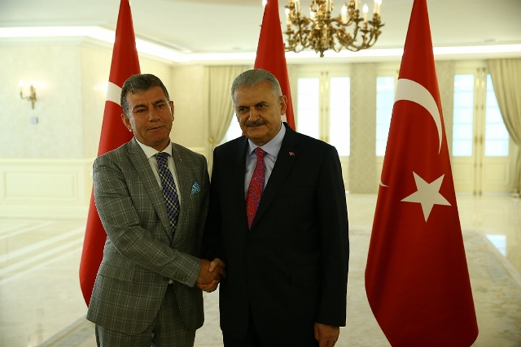 ODA BAŞKANLARI, BAŞBAKAN&rsquo;LA G&Ouml;R&Uuml;ŞT&Uuml;