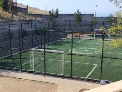 19 Mayıs halıları G&uuml;ltepe&rsquo;ye halı saha oldu
