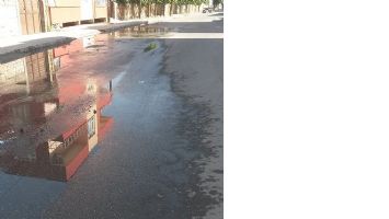 İ&Ccedil;ME SUYU BORUSU PATLADI, SOKAK G&Ouml;LE D&Ouml;ND&Uuml;