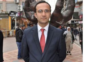 SEVİN&Ccedil;ER, &Ouml;ĞRETMENLERİN G&Ouml;REVE İADESİNİ İSTEDİ