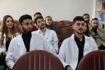 2 tıp öğrencisi, KPSS puanlarıyla fakülte hastanesine temizlik personeli olarak atandı