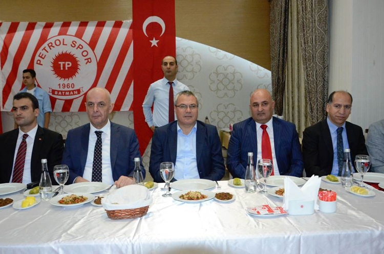 PETROLSPOR&rsquo;UN DAYANIŞMA GECESİ&rsquo;NE YOĞUN İLGİ