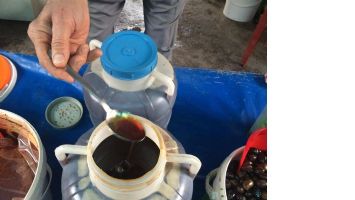PEKMEZ TEZG&Acirc;HLARDAKİ YERİNİ ALDI
