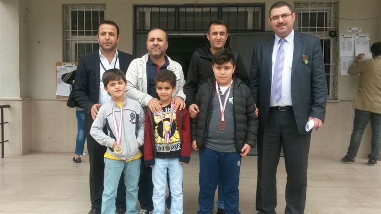 MİNİKLERİN SATRAN&Ccedil; HEYECANI