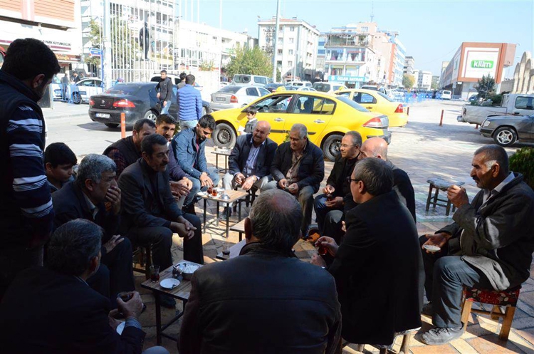 VALİ, CUMHURİYET CADDESİNİ İNCELEDİ
