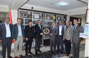 VALİ, STK&rsquo;LARA İADE-İ ZİYARETTE BULUNDU