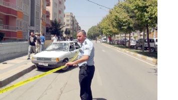 BULVARDA SİLAHLI SALDIRI: 2 YARALI