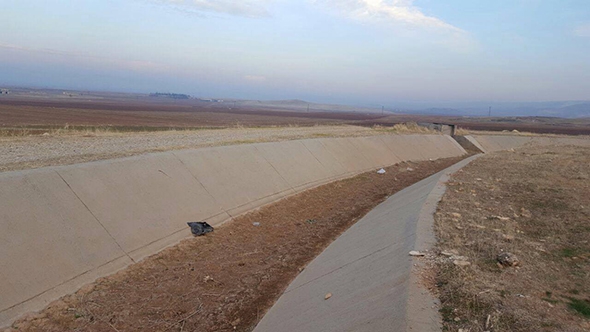 &Ccedil;İFT&Ccedil;İ, DSİ&rsquo;DEN SU İSTİYOR