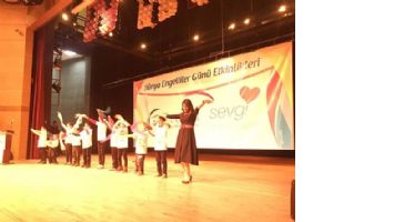 G&Uuml;L &Ccedil;OCUK&rsquo;TAN ENGELLİLERE JEST