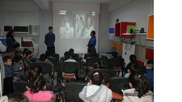MİNİKLER, ASTRONOT VE GEZEGENLERİ TANIDI