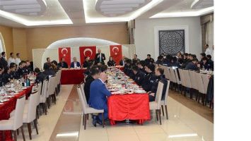 KRİSTAL PARK&rsquo;TAN POLİSE KAHVALTI İKRAMI