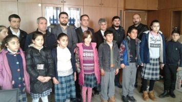 M&Uuml;SİAD&rsquo;dan 500 &ouml;ğrenciye kış yardımı