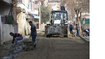 CUMHURİYET MAHALLESİ PARKELENİYOR