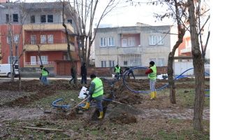 ŞAFAK&rsquo;TA PARKE &Ccedil;ALIŞMALARI S&Uuml;R&Uuml;YOR