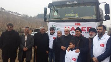 HAYRAT DERNEĞİ, 3. YARDIM TIR&rsquo;INI HAZIRLADI