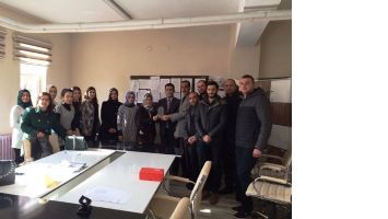 OKUL AİLE BİRLİĞİNDEN KAYMAKAMA TEŞEKK&Uuml;R PLAKETİ