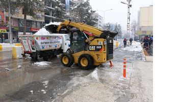 YOLLAR TUZLANIYOR