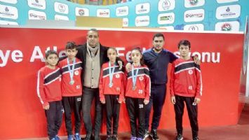 PETROLSPOR&rsquo;LU ATLETLER MADALYAYA KOŞTU