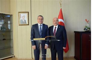 VALİ&rsquo;DEN REKT&Ouml;RE HAYIRLI OLSUN ZİYARETİ