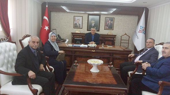 EMEKLİLERDEN VALİYE ZİYARET
